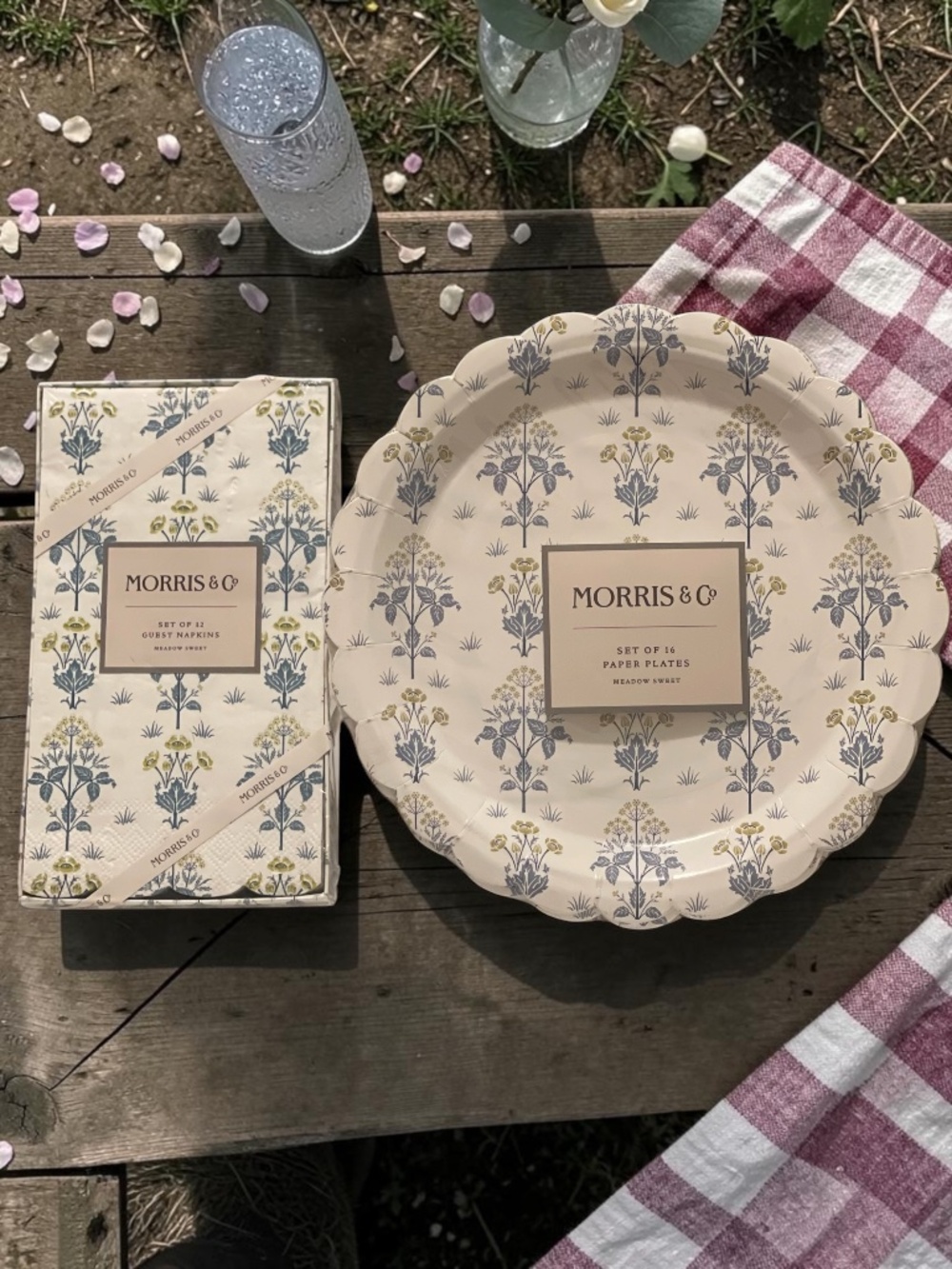 William Morris Meadow Sweet Set 🌿 Napkins + Plates Floral Table Decor